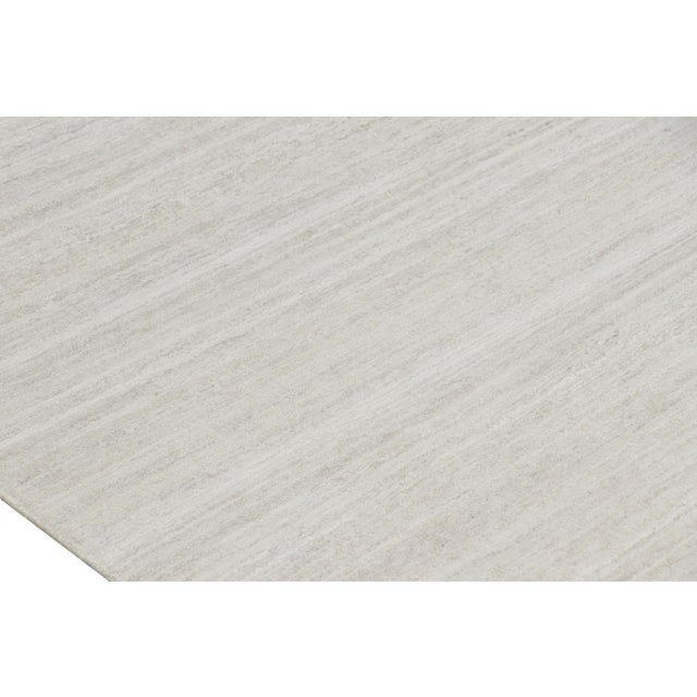 Rug & Kilim’s Oversized Textural Square Rug in Solid White and Gray Striae For Sale In New York - Image 6 of 7