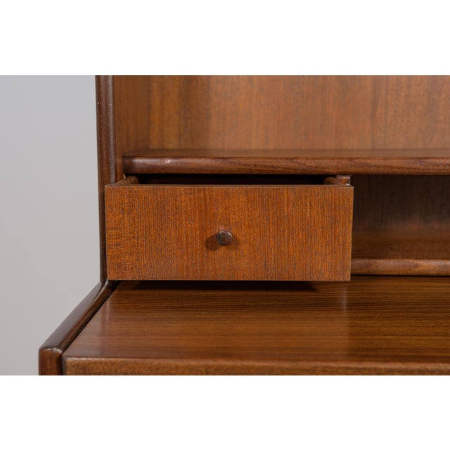 Mid-Century Teak Shelf with Pull-Out Top, Denmark, 1960s For Sale - Image 15 of 18