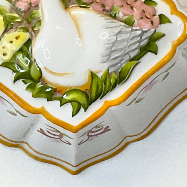 1986 Coastal French Le Cordon Blue Flora and Goose Porcelain Mold & Wall Decor. For Sale - Image 10 of 10