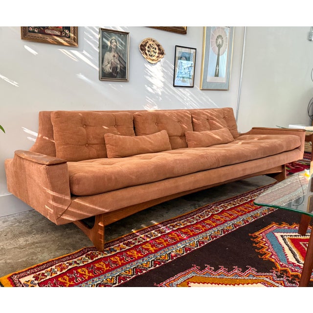 Mid-Century Modern 1960s Attributed Kroehler American Leisure Sofa, Style of Adrian Pearsall Mid Century Modern Gondola Couch Vintage Mad Men Era For Sale - Image 3 of 12