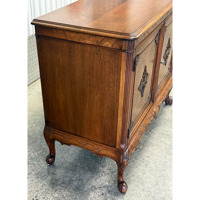 Vintage Berkey and Gay Walnut Carved Server / Cabinet For Sale - Image 10 of 12