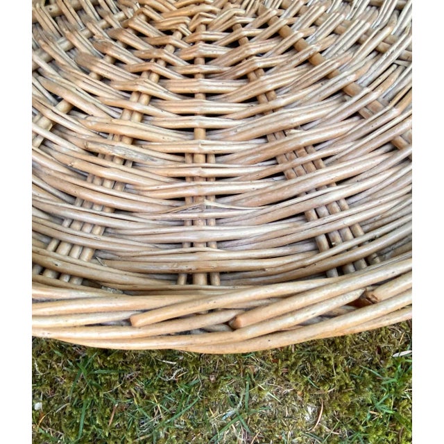 Round Glass Coffee Table with Wicker Magzine Rack, 1960s For Sale - Image 10 of 11
