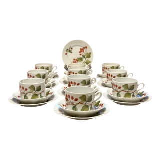 1980s Richard Ginori Red Currant Trios Cups, Saucers & Plates - Set of 10 For Sale