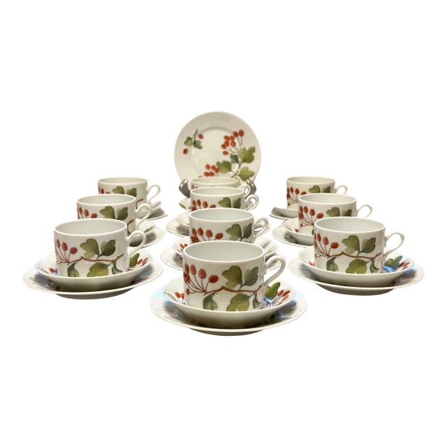 1980s Richard Ginori Red Currant Trios Cups, Saucers & Plates - Set of 10 For Sale