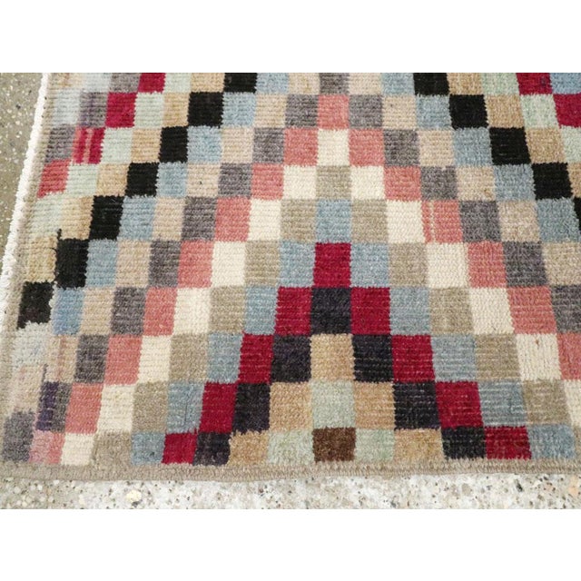 Ivory Galerie Shabab Collection Mid-20th Century Turkish Anatolian Small Runner For Sale - Image 8 of 10