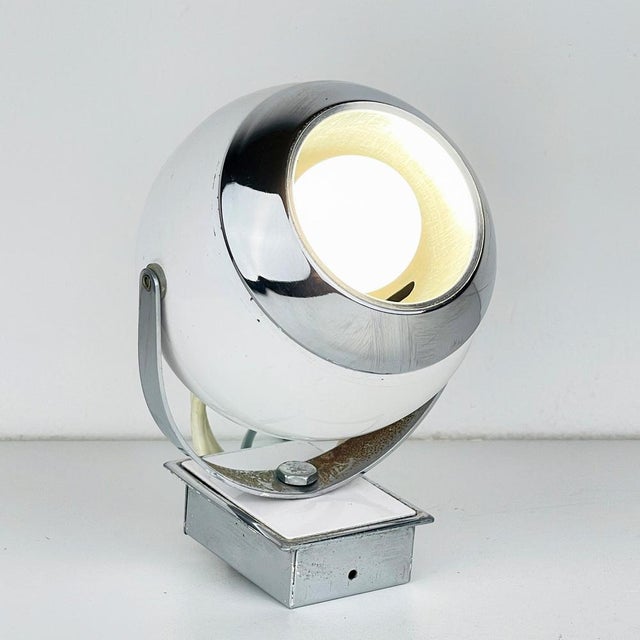 Mid-Century White Wall Lamp Eyeball, Italy, 1960s For Sale - Image 9 of 14