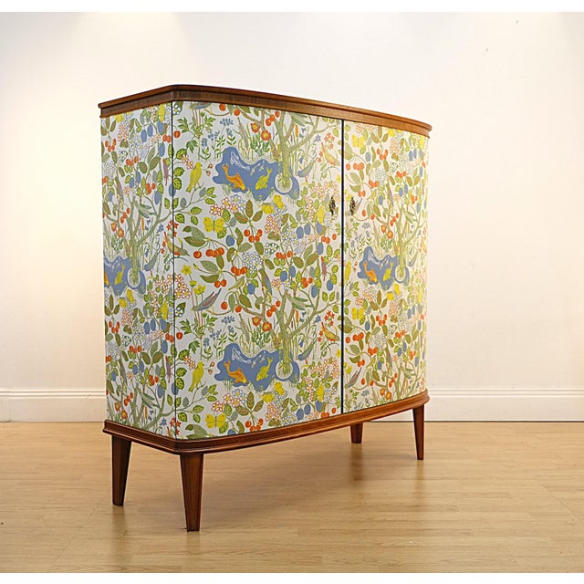 Swedish Cabinet with Josef Frank Paradiset Nordens Flora, Sweden, 1950s For Sale - Image 12 of 12