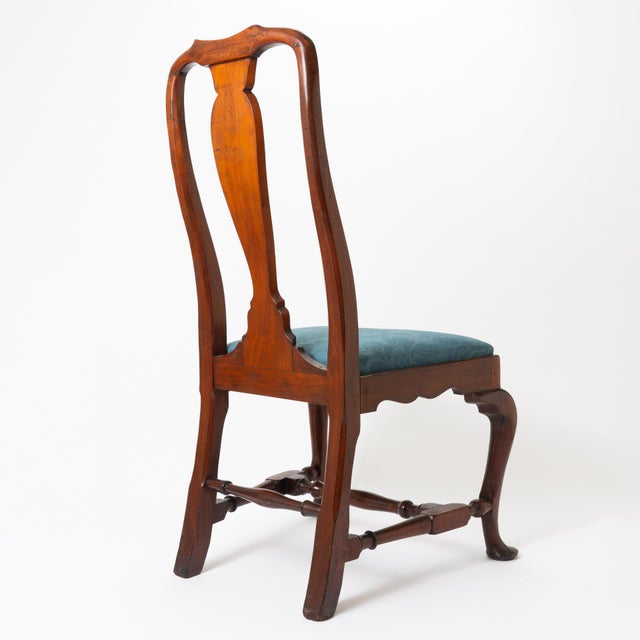 Early 18th Century Boston Queen Anne Mahogany Slip Seat Side Chair, C. 1730 For Sale - Image 5 of 8