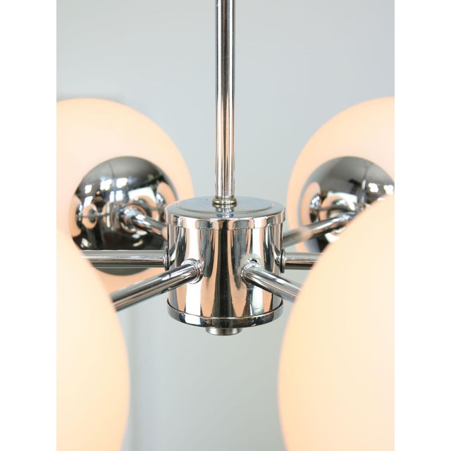 Italian Space Age Sputnik Chrome and Opaline Chandelier, 1970s For Sale - Image 13 of 18