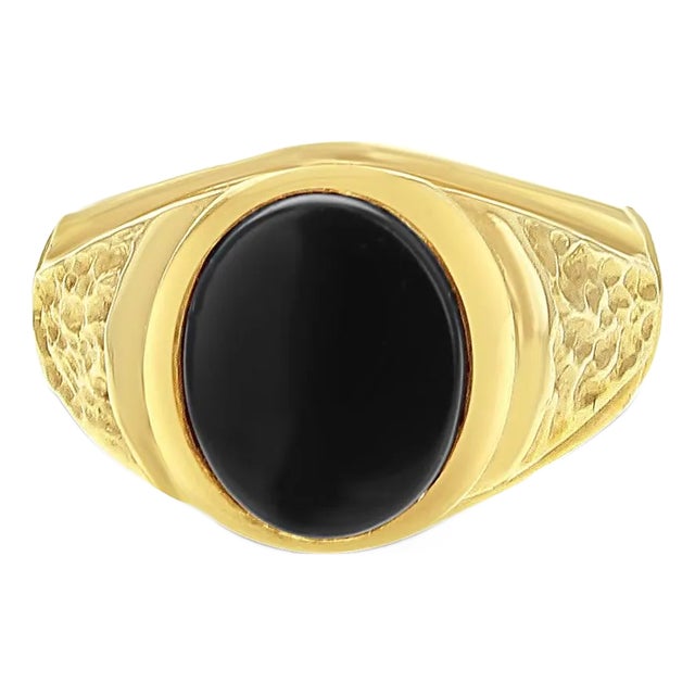 Oval Onyx Ring with Textured Band 14k Yellow Gold, Size 7 For Sale