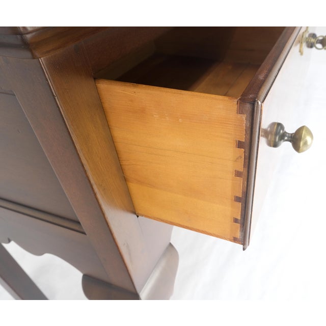 Kittinger Solid Mahogany 3 Massive Drawers Queen Anne Sideboard Credenza MINT For Sale - Image 9 of 16