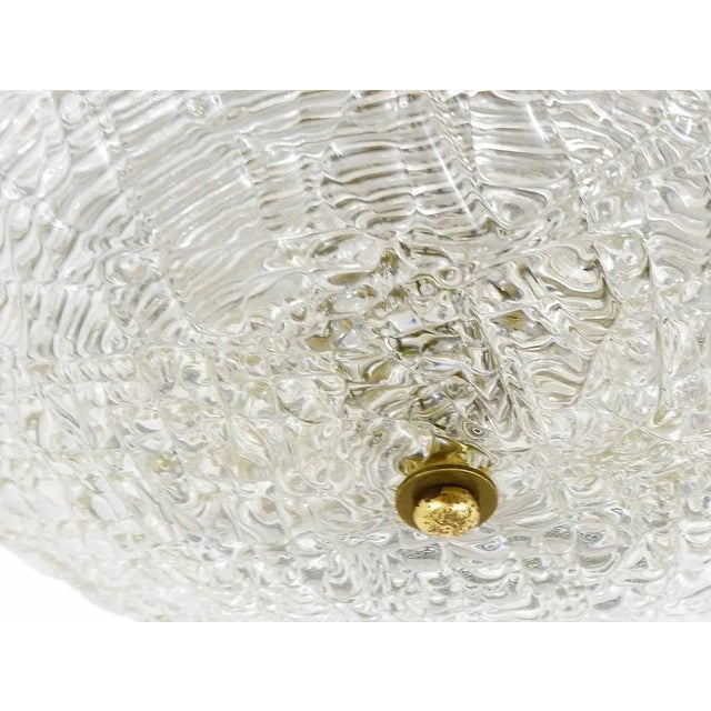 Kalmar Mid-Century Modern Flush Mount in Textured Glass by J. T. Kalmar for Kalmar, Austria, 1960s For Sale - Image 4 of 10