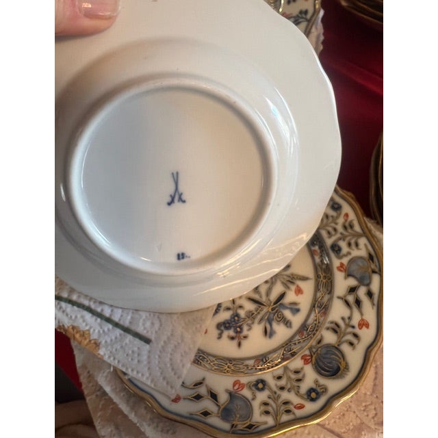 18th Century Meissen Blue Onion Rich 48 pcs For Sale In Dallas - Image 6 of 7
