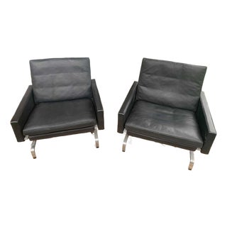 Pair of Vintage 1988 Danish Fritz Hansen Black Leather Lounge Chairs For Sale