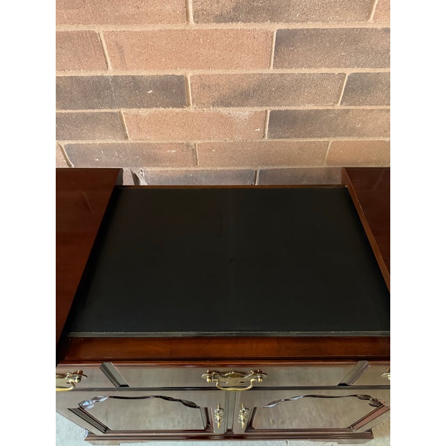 Wood Vintage Drexel Heritage Mahogany Slide Top Rolling Dry Bar Buffet Server Credenza For Sale - Image 7 of 9