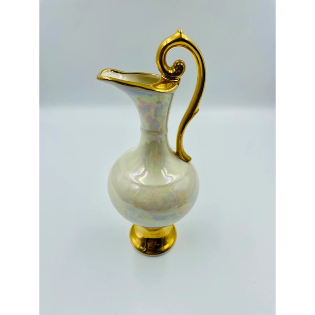 Ceramic Mid 20th Century Hollywood Regency Iridescent Vase With 22kt Gold Gilt Handle & Accents For Sale - Image 7 of 12