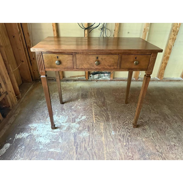 Vintqge neoclassical style 3 Drawers writing table desk Floor to top 30 1/4'' tall, 18'' deep, 34'' wide Vintqge...