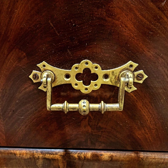 Early 1900s French Louis Philippe Walnut Commode With 5 Drawers For Sale - Image 4 of 6