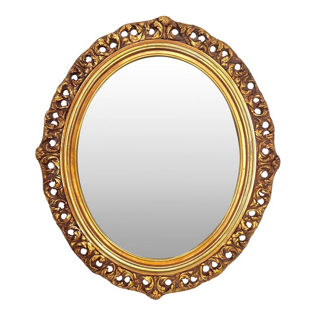 Vintage Oval Carved Giltwood Mirror For Sale