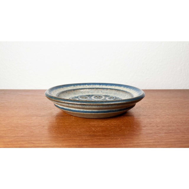 Mid-Century Modern Danish Studio Pottery Bowl by Marianne Starck for Michael Andersen Keramik, Bornholm, 1960s, in Very...