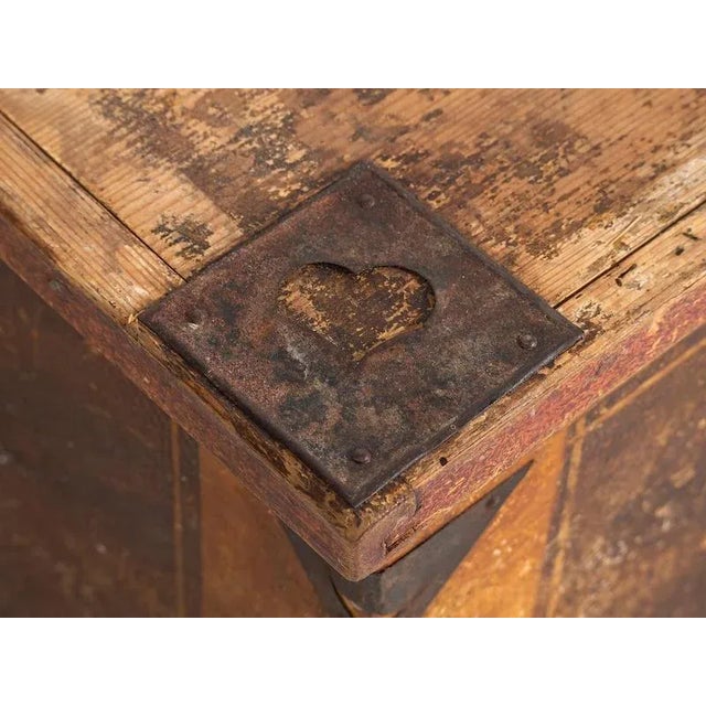 Antique folk art bridal trunk (c.1820) Dimensions: Length: 148 cm Depth: 57 cm Height: 43 cm Style: Folk art Materials and...