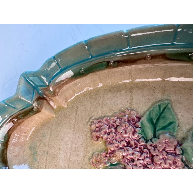 English Late 19th Century Majolica Trinket Dish With Lilacs For Sale - Image 3 of 7