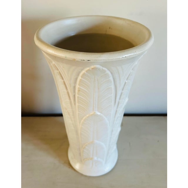 Traditional Vintage 1940’s Palm Beach Regency Style Tall Vase by Robinson Ransbottom Pottery Co For Sale - Image 3 of 7