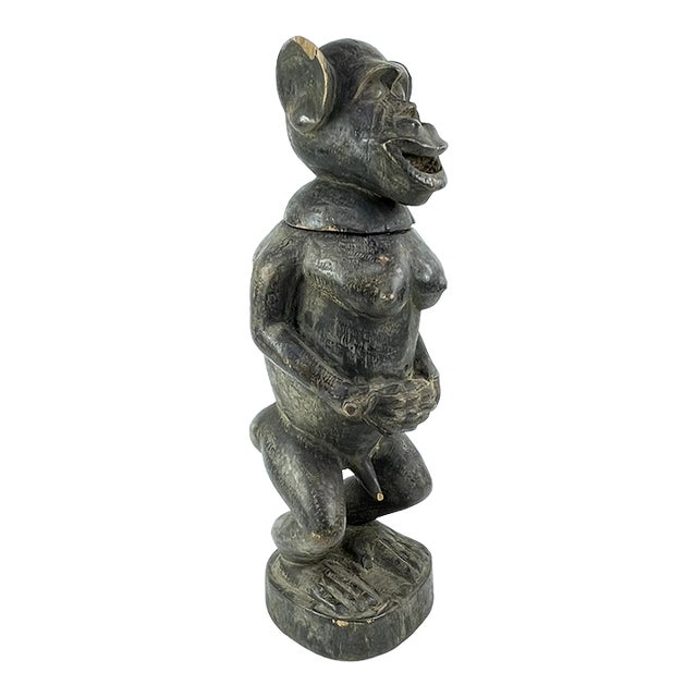 Early 20th Century Baule Monkey Vessel with Lid Côte d'Ivoire For Sale