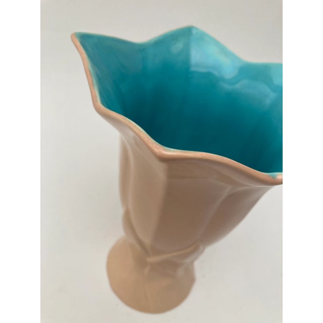 Art Deco 1930s Peach With Teal Interior, Catalina Pottery, Mold C339, USA by Gladding-McBean For Sale - Image 3 of 12