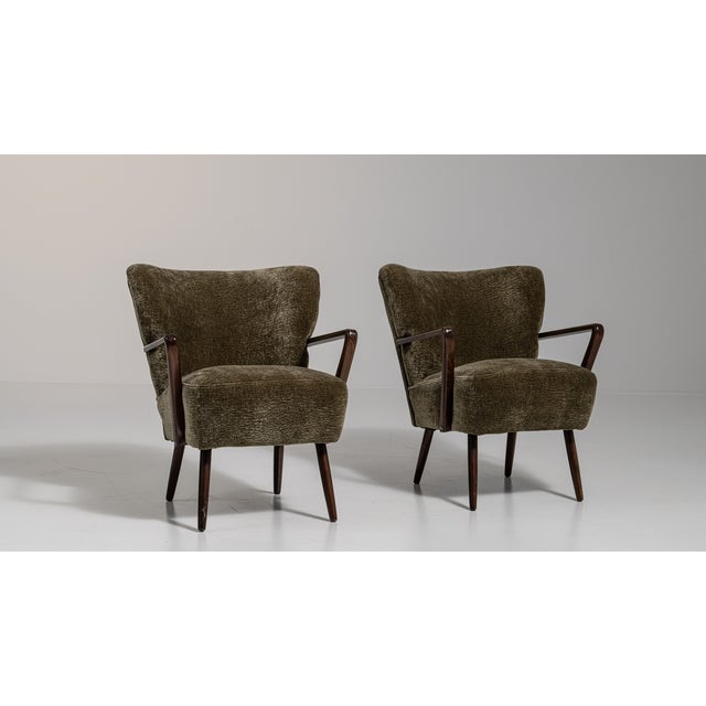 1940s Mid-Century Modern Green Wood Pair of Club Chairs For Sale - Image 13 of 13