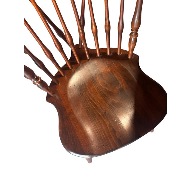 Wood 1970s Ethan Allen (Old Tavern) Dining Table and Six Matching Fiddleback Chairs - Original Authentic Complete Set For Sale - Image 7 of 12