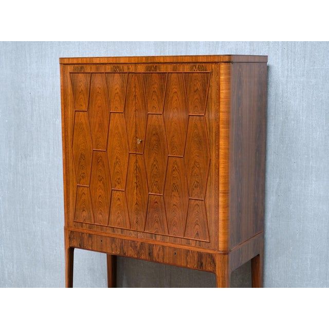 Mid-Century Modern Cabinet in Walnut and Rosewood Marquetry by Bo Lindahl, Sweden, 1953 For Sale - Image 3 of 18