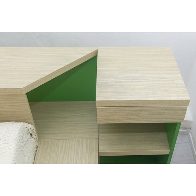The Geometric bed, designed by Dario Nasuti, is a work that explores the balance between the meditative minimalism of...
