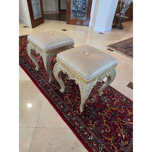 Italian Baroque Style Giltwood Benches/ Stools - A Pair For Sale In Miami - Image 6 of 14