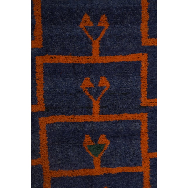 1960s Vintage Navy Blue Turkish Shaggy Rug 6' X 9'2'' For Sale - Image 10 of 13