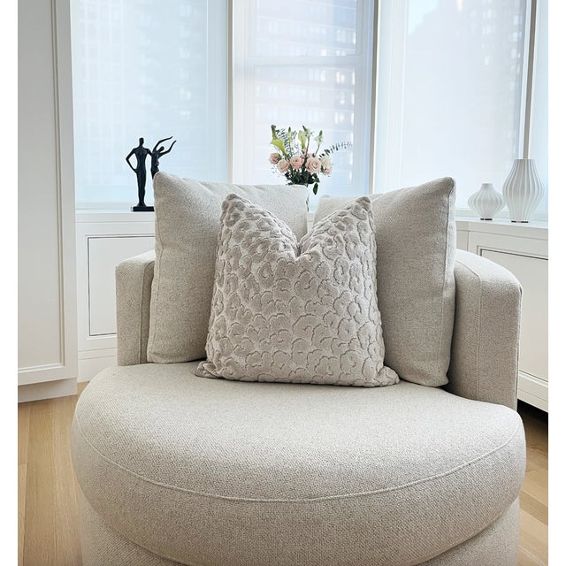 White Pearl Leopard 20x20 Velvet Throw Pillow With Feather Down Insert For Sale - Image 8 of 9