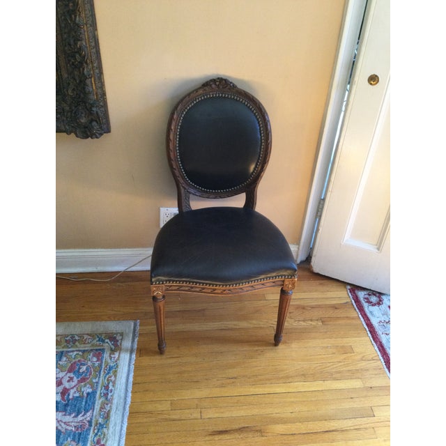 French Vintage Oval Medallion Dining Room Chairs Louis XVI Set of 6 For Sale - Image 3 of 13