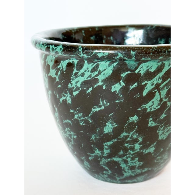 Traditional Late 20th Century Bennington Pottery Vermont Green Agate Splatterware Bowl For Sale - Image 3 of 6