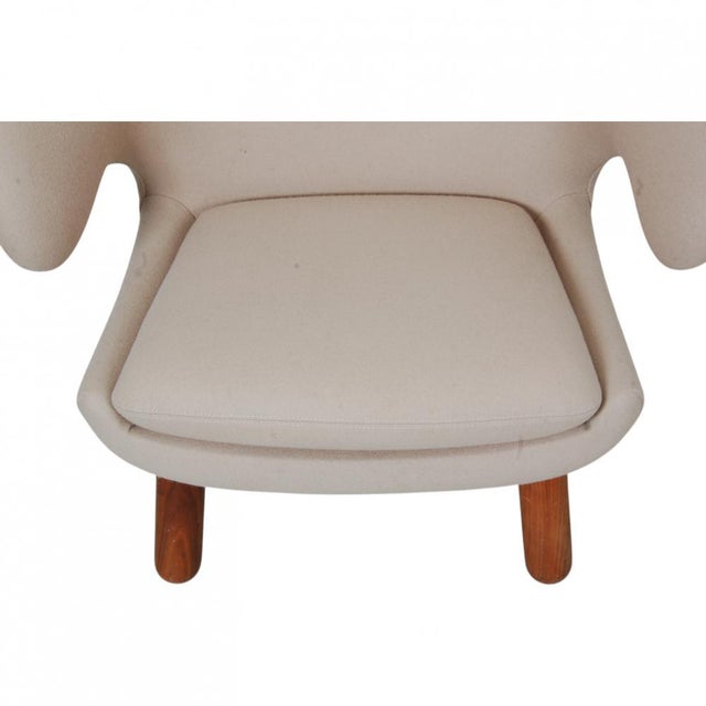 Pelikan Chair in Beige Fabric by Finn Juhl For Sale - Image 5 of 13