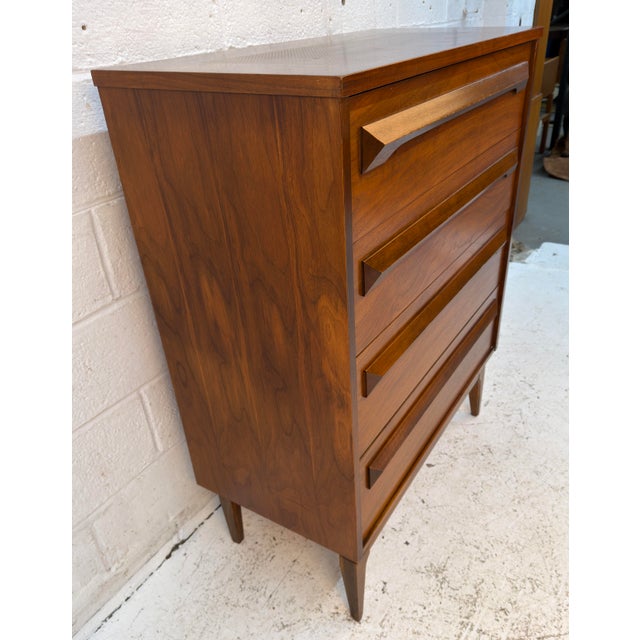 Vintage MCM Four Drawer Walnut Highboy Dresser For Sale - Image 11 of 16