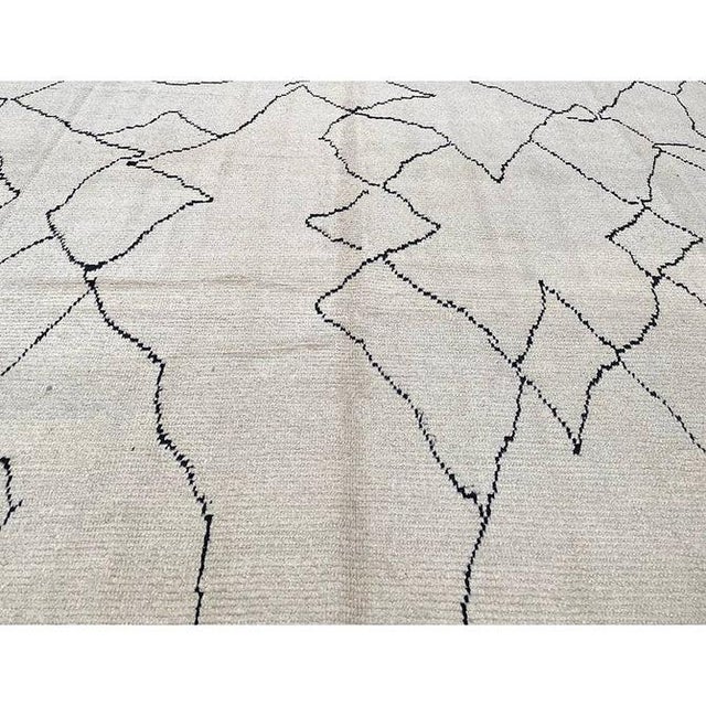 1990s Handwoven Moroccan Area Rug 9x12 For Sale - Image 5 of 9