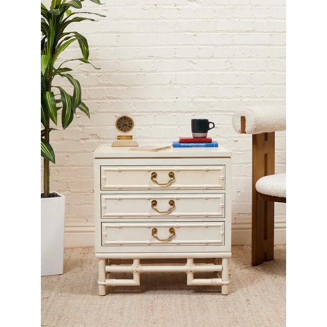 Mid-Century Modern Mid 20th Century Pair of Hollywood Regency Nightstands For Sale - Image 3 of 7