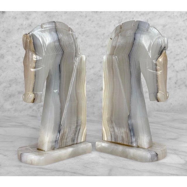 Gray Mid-Century Art Deco Italian Onyx Stone Trojan Horse Library Bookends – A Pair For Sale - Image 8 of 10