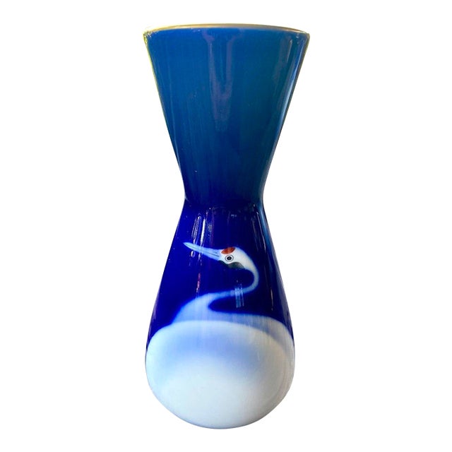 Late 20th Century Attributed Koransha Arita Japanese Cobalt Blue Crane Porcelain Vase For Sale