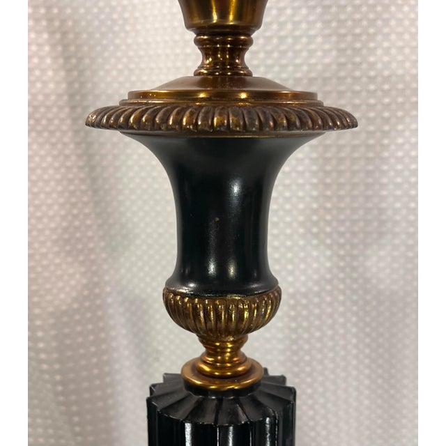 Dark Green 1950s Neoclassical Patinated Bronze Column Table Lamp by Crest Co For Sale - Image 8 of 12