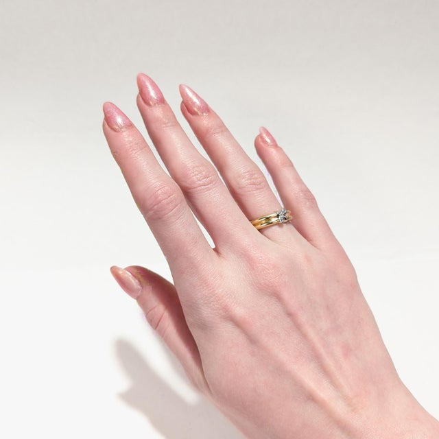 Mid-Century Modern Tiffany & Co. 18k Gold & Diamond Signature X Band Ring For Sale - Image 3 of 10