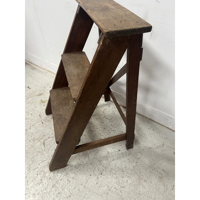 Three-Step Library Staircase in Patinated Beech, 1900s For Sale - Image 4 of 9