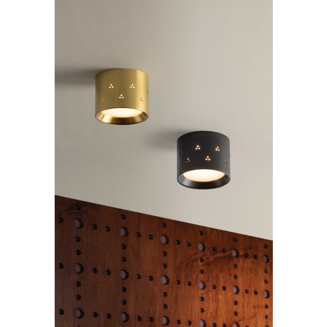 Hudson Valley Lighting Edisto 4.5 in. 1 Light Flush Mount in Aged Brass Finish For Sale In New York - Image 6 of 10