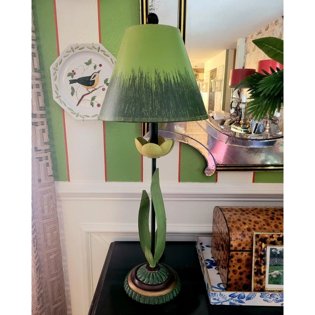 Vintage Wildwood Style Colorful Tole Floral Tulip Green Yellow Decorative Table Lamp For Sale In West Palm - Image 6 of 7