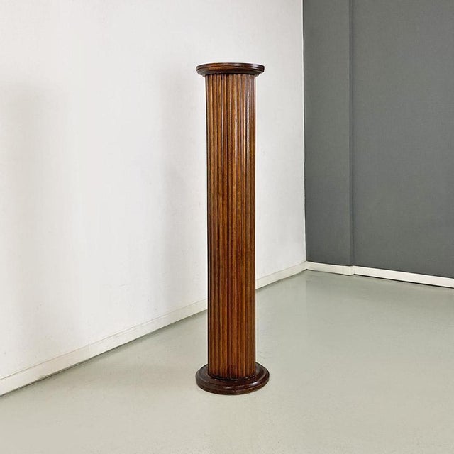 Pedestal or Column Display Stand in Wood, Early 1900s For Sale - Image 3 of 15